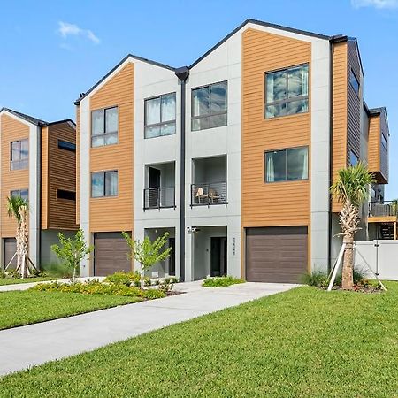 Blocks From The Beach With A Golf Cart And Pool! Clearwater Beach Exterior foto